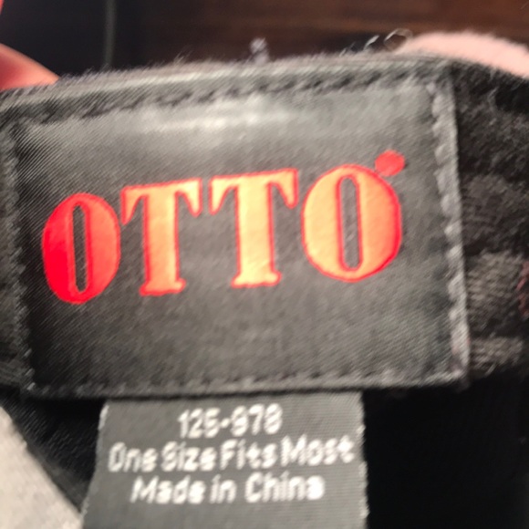 Nice never worn Volcom hat - Picture 3 of 4